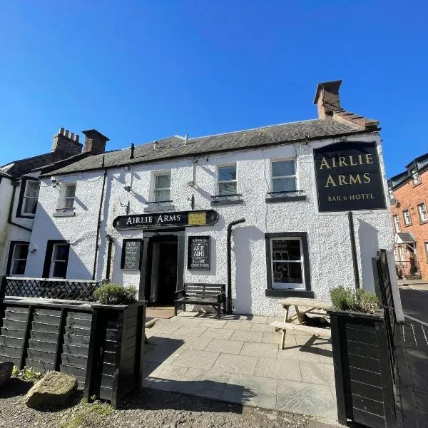 Airlie Arms Hotel，位于Bridgend of Lintrathen的酒店