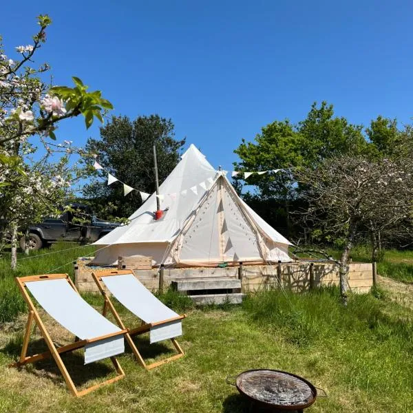 Bowhayes Farm - Camping and Glamping，位于Venn Ottery的酒店