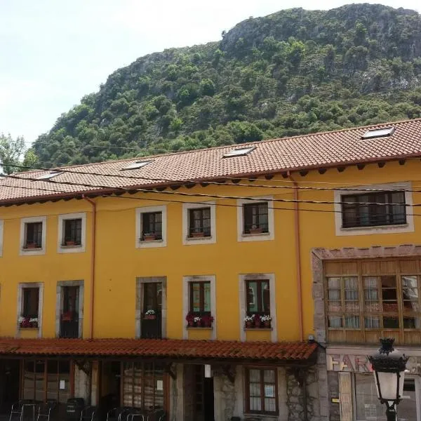 Hotel Rural Cabrales，位于Oceño的酒店