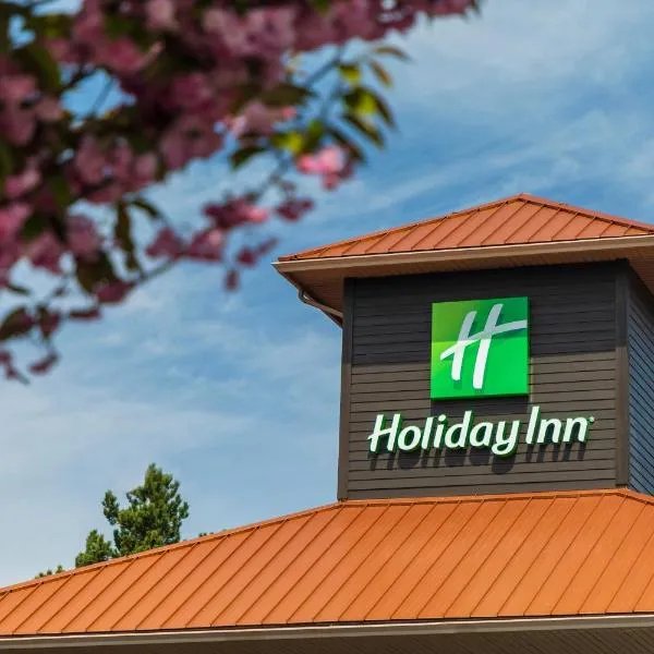 Holiday Inn Victoria - Elk Lake, an IHG Hotel，位于Malahat的酒店