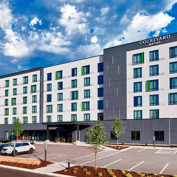 Courtyard by Marriott Minneapolis West，位于圣路易斯帕克的酒店