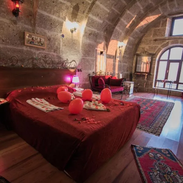 卡帕多奇亚厄赫拉热峡谷洞穴酒店，位于Gürsu的酒店