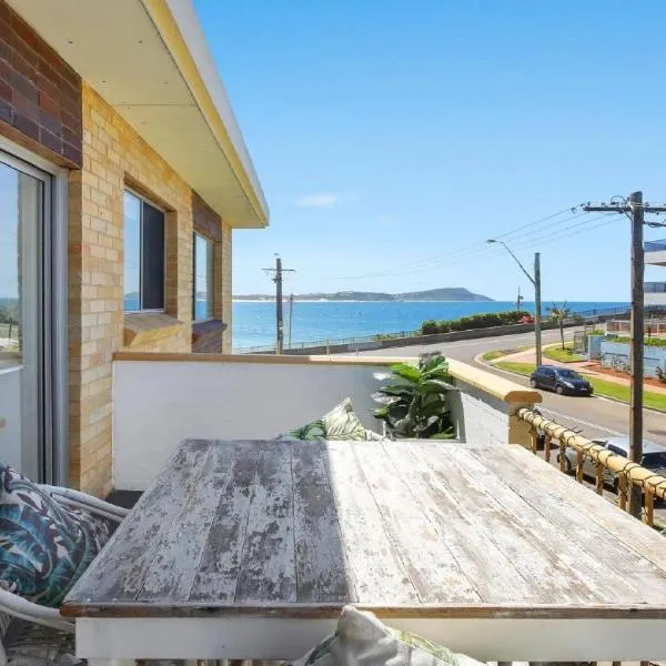Salt Life Short Walk To Beach, Shops Cafes Accom Holidays，位于特里格尔的酒店
