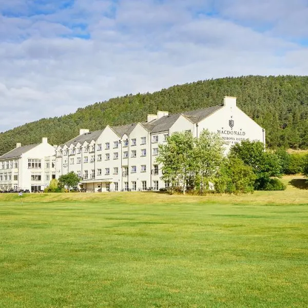 麦克唐纳德卡德罗纳酒店、高尔夫球场&SPA，位于Yarrow的酒店