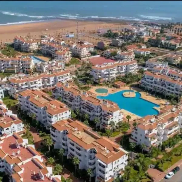 Bel appartement estival 2 chambres à Garden beach，位于Dar Hamida的酒店