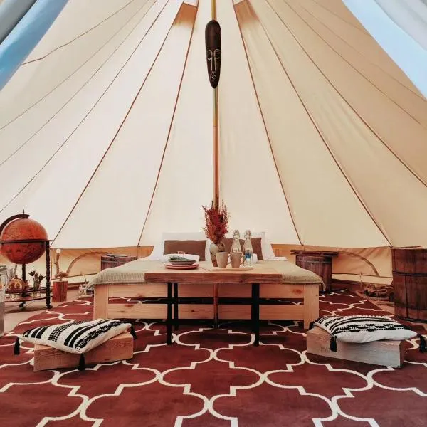 Puszcza Glamping，位于Kleszczele的酒店