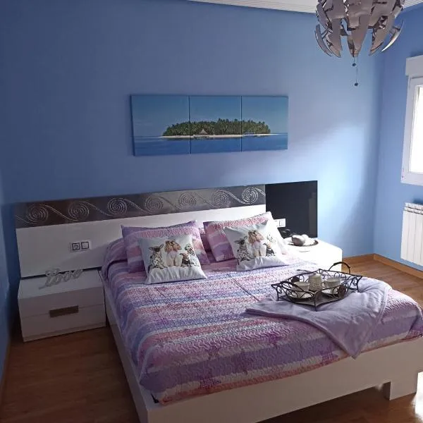 Piso Yade en Oviedo, próximo a los Vegas con Parking y Wifi，位于奥维多的酒店