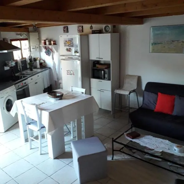 La P'tite Maison，位于Lisle的酒店