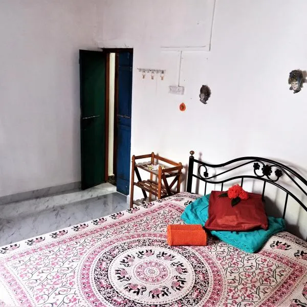 Cockerel Homestay - Traditional Beach Village - Goa，位于卡纳科纳的酒店