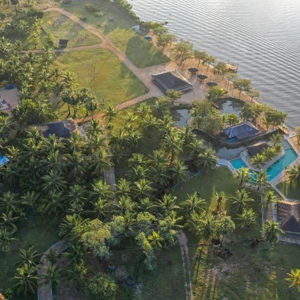 The Cove Pasikuda - Eco Resort，位于帕西库达的酒店