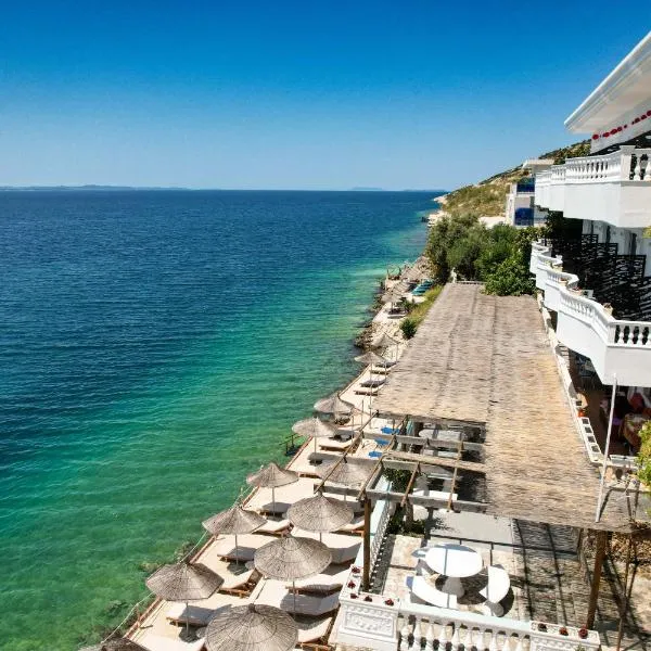 Villa Juna Beach，位于Shënvasi的酒店