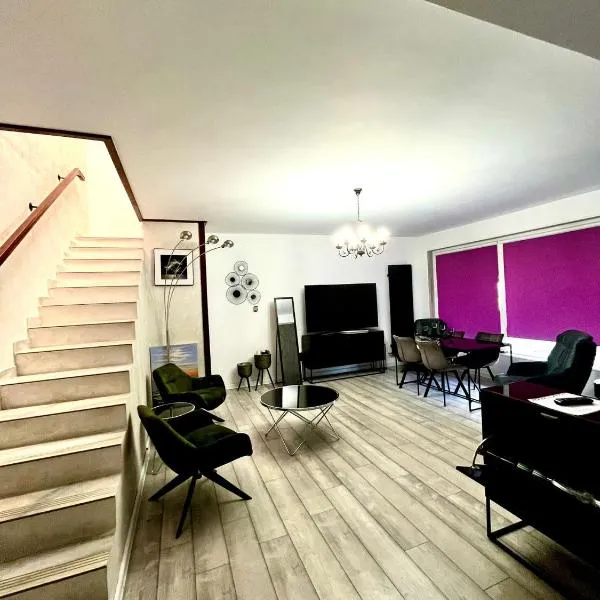 Duplex lux - Thoria，位于布加勒斯特的酒店