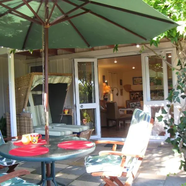 Aimeo Cottage，位于拉塞尔的酒店