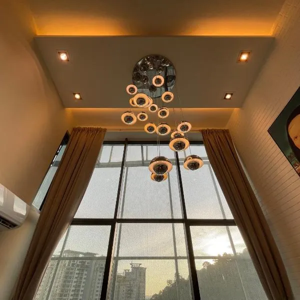 Studio Loft Empire Damansara Free WiFi & Parking，位于八打灵再也的酒店