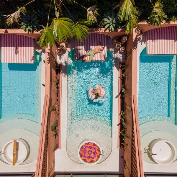 Cyrus Villa Seminyak by Ini Vie Hospitality，位于塞米亚克的酒店