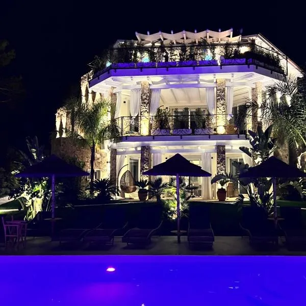 Villa Aquamarina Pavoncella Rossa，位于皮诺港的酒店
