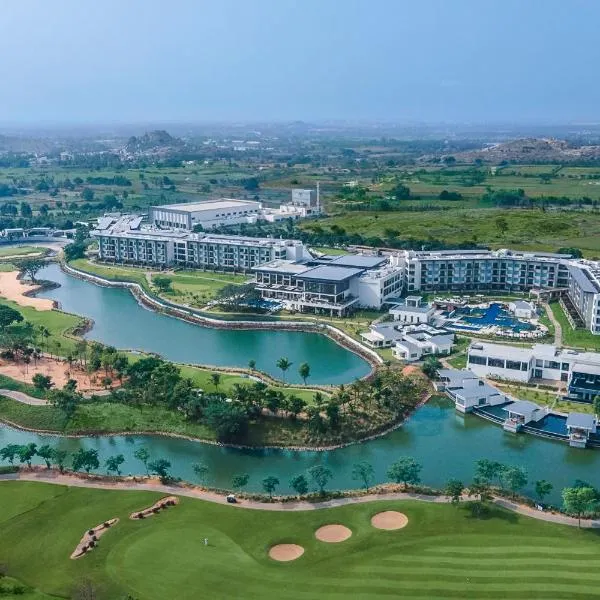 JW Marriott Hotel Bengaluru Prestige Golfshire Resort & Spa，位于Bengaluru的酒店