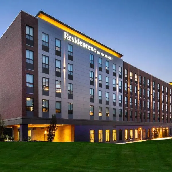Residence Inn by Marriott Boston Waltham，位于沃尔瑟姆的酒店