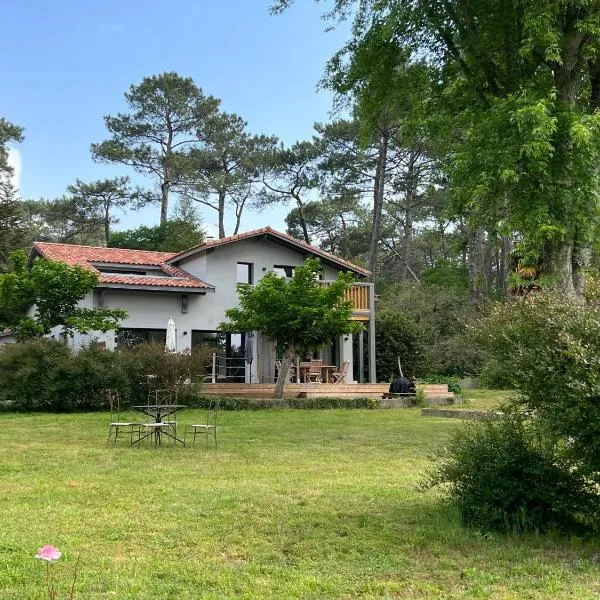 Laguillotte，位于塞尼奥斯的酒店