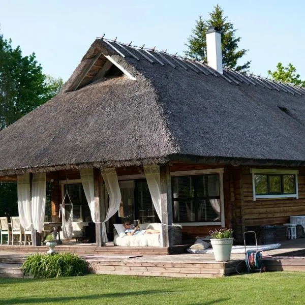 Kandimaa villa Saaremaal，位于Varpe的酒店
