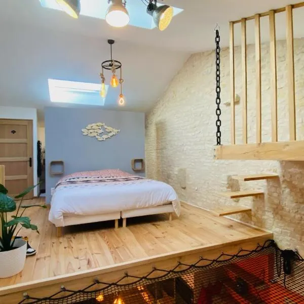 L'atelier - Duplex Gîte de charme avec Spa La Rochelle，位于Saint-Médard-dʼAunis的酒店