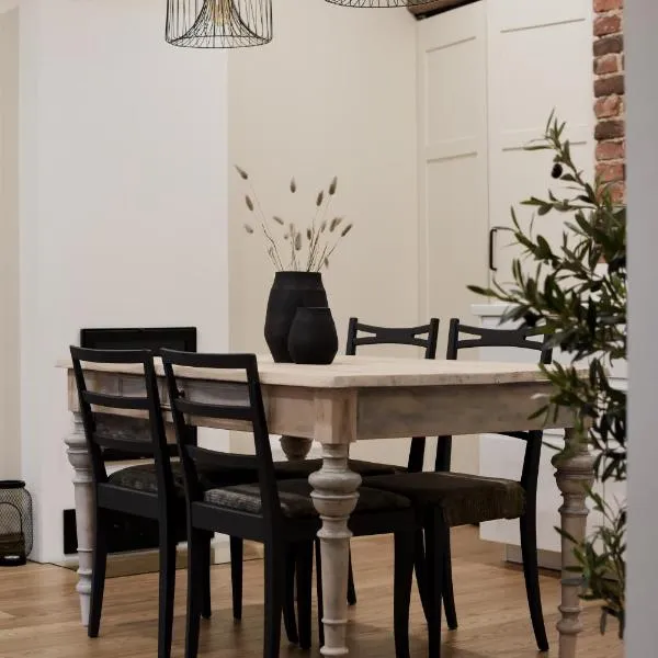 Vaksali Apartment!，位于维尔扬迪的酒店