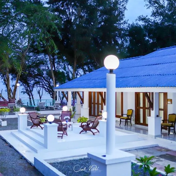Ceylonta Beach Resort，位于Ambalantota的酒店