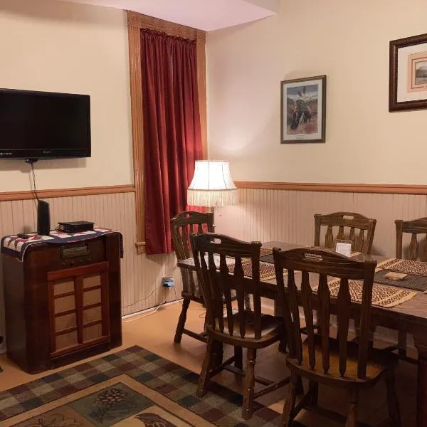 Historic Capitol Hotel Vacation Suites Downtown，位于布法罗的酒店