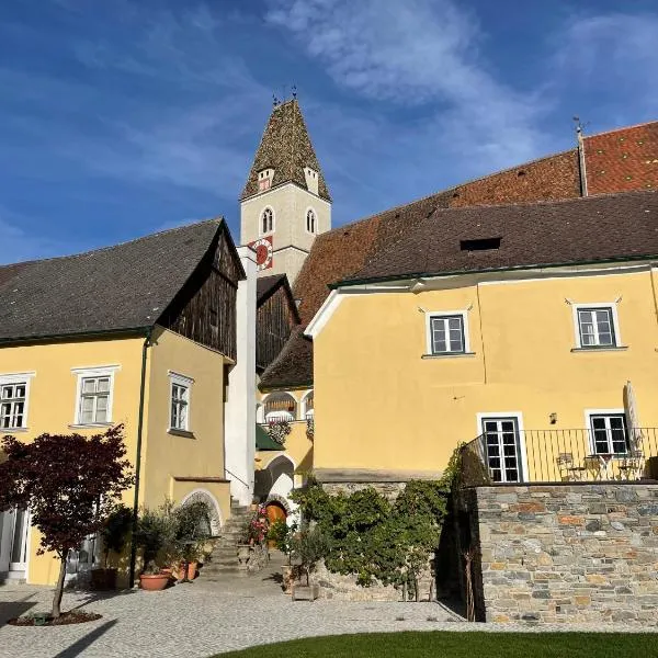 Apartments Mauritiushof Weingut FJ Gritsch，位于斯皮茨的酒店