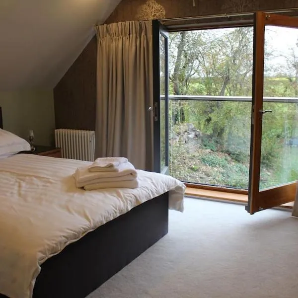 Boutique double room with countryside views，位于Burton Latimer的酒店