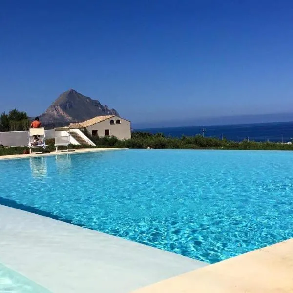 Cala Azzurra Macari，位于马卡里的酒店