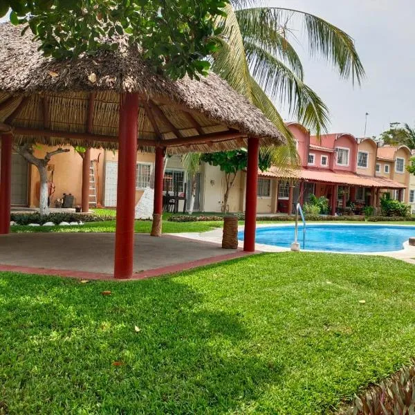 Casa Morrocoy Ixtapa，位于伊斯塔帕的酒店