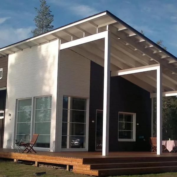 Auhon sarastus - Dream by a lake，位于Petäjä的酒店