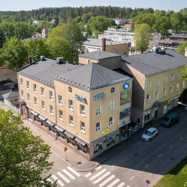 Hotelli Uninen Loviisa，位于Garpgård的酒店