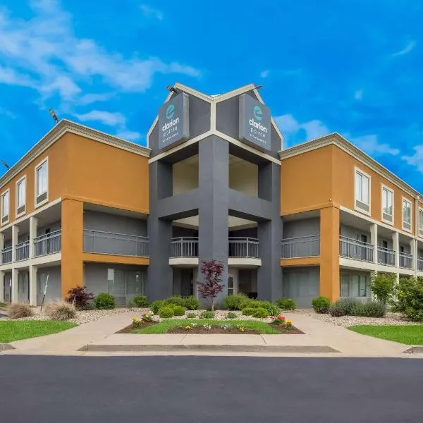 Clarion Pointe Indianapolis Northeast，位于卡斯尔顿的酒店