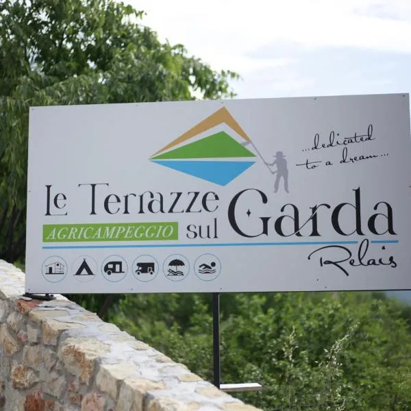 LE TERRAZZE SUL GARDA RELAIS，位于Biaza的酒店