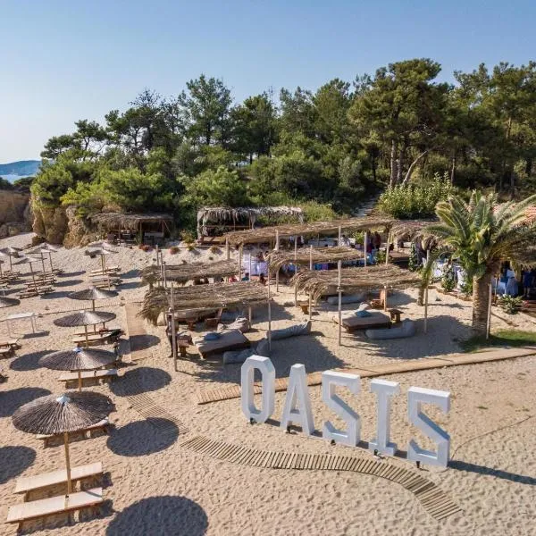 Oasis Deluxe Studios，位于佩弗卡里的酒店