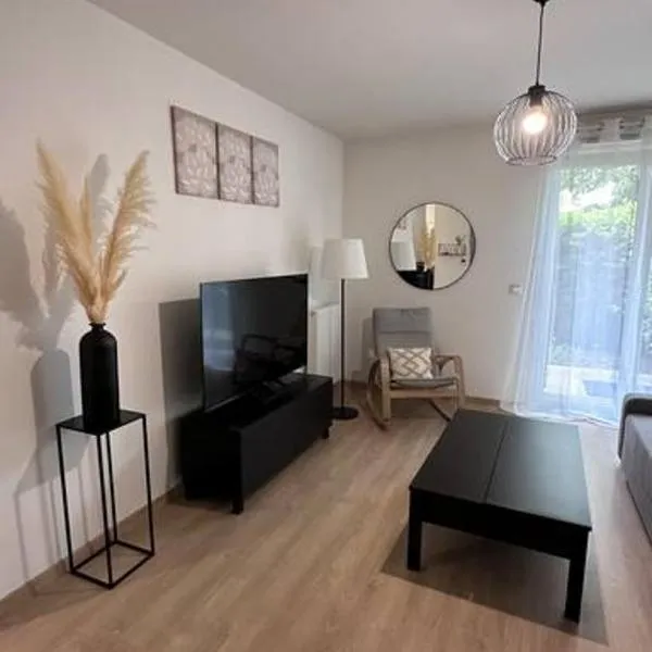 Appartement à Fleury-Merogis Proche de Paris，位于弗勒里梅罗吉的酒店