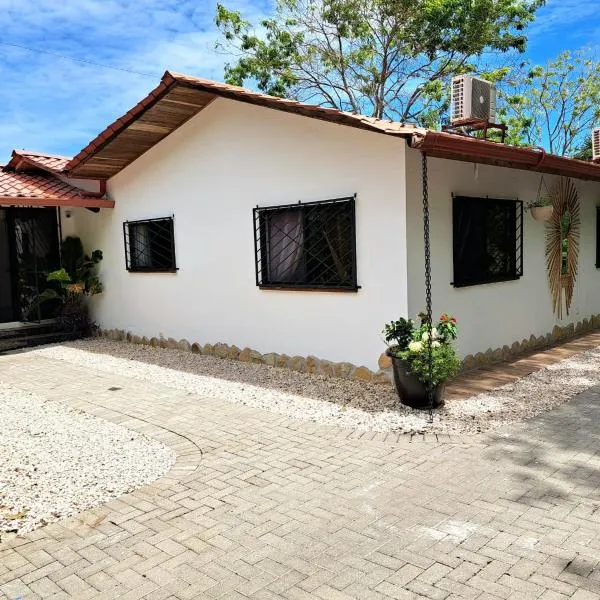 Casa Namaste del Pacifico - Luxury Villa，位于圣塔特蕾莎海滩的酒店