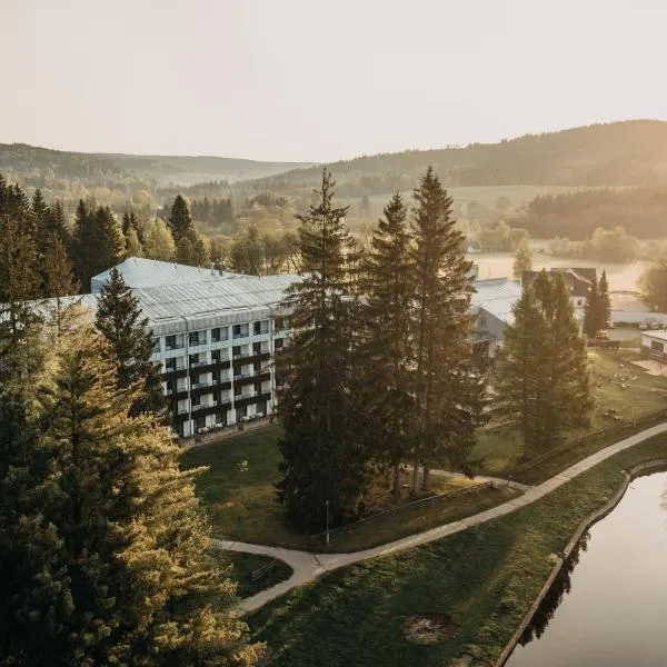 OREA Resort Devět Skal Vysočina，位于Telecí的酒店