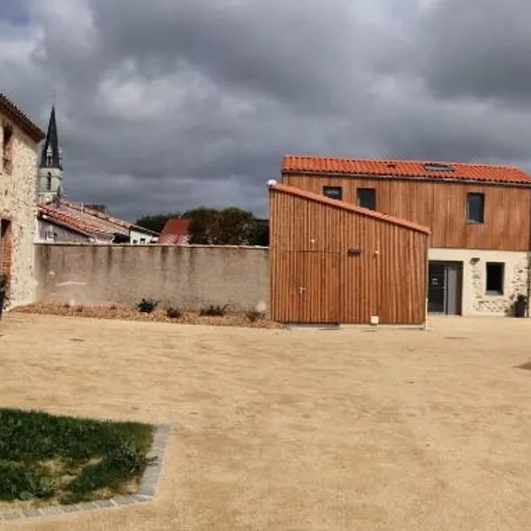 LA BORDERIE - MAISON DES RANDONNEES - Gîte étape - gîte de groupe，位于La Chapelle-Achard的酒店