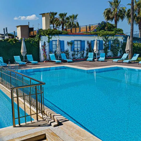 Uras Beach Hotel，位于雅尼克拉的酒店
