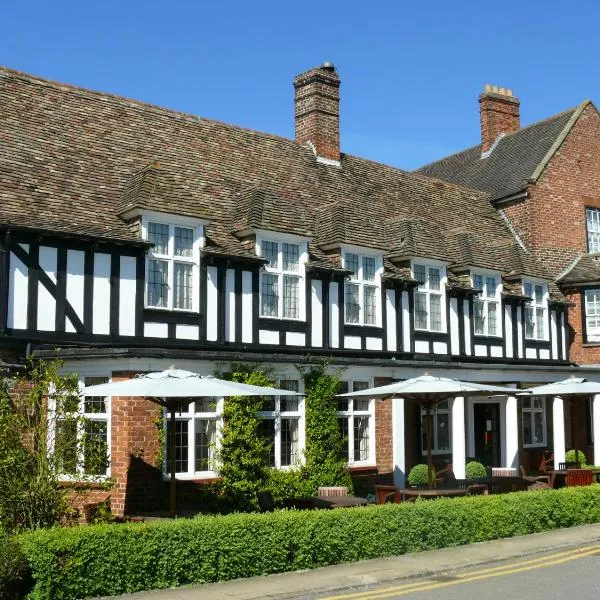 The George Hotel，位于Hemingford Grey的酒店