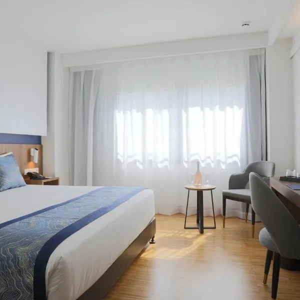 Hotel Villa Odon，位于纳瓦尔卡内罗的酒店