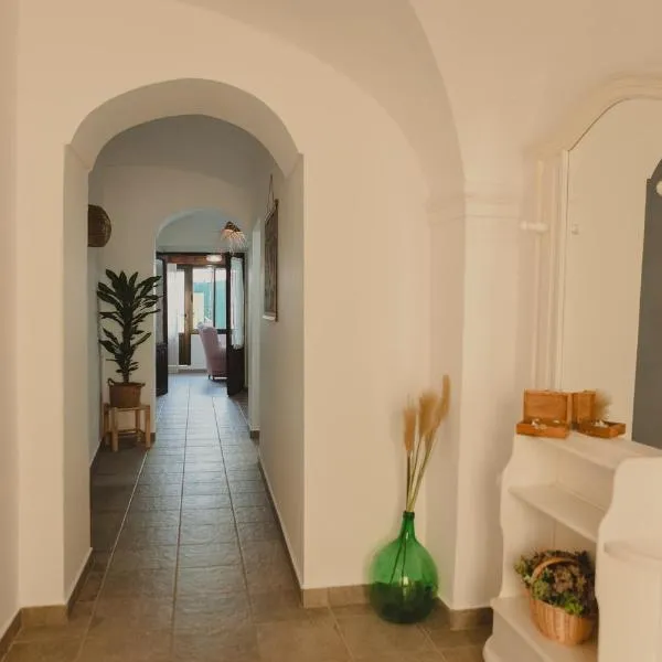 FURAHA，位于Villanueva del Fresno的酒店