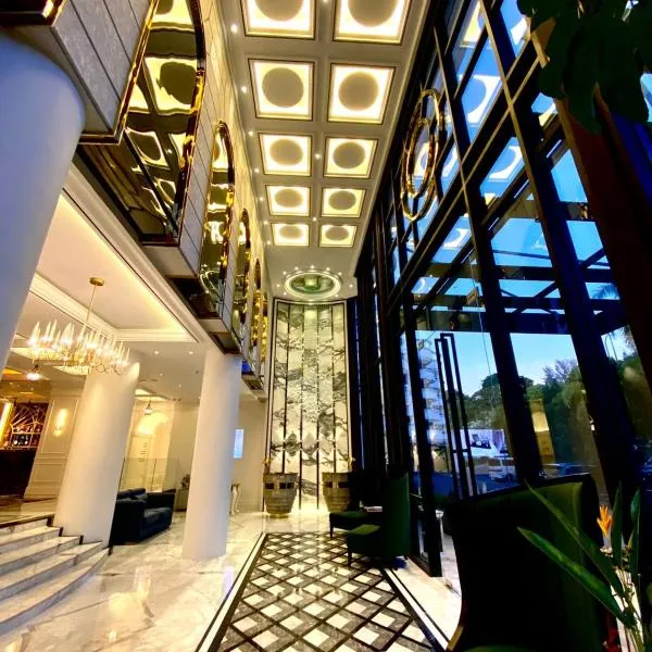Grand Eska Hotel & Suites Batam，位于Jodoh的酒店