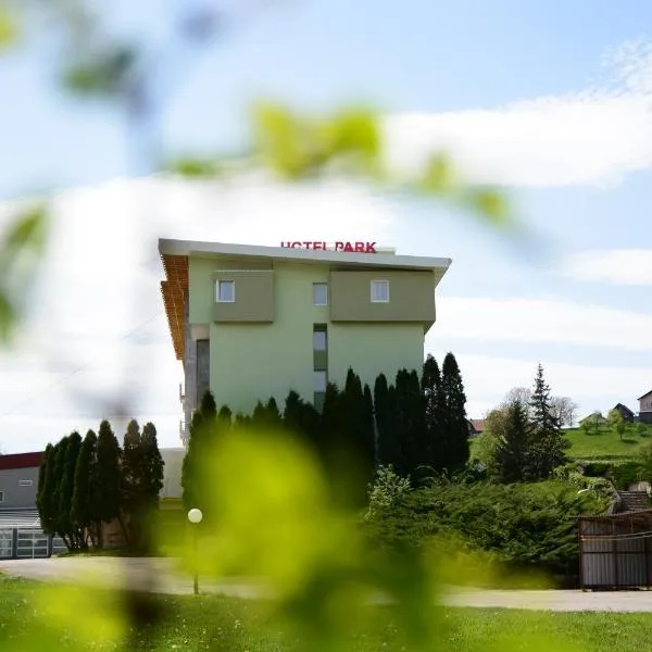Hotel Park，位于Malešići的酒店