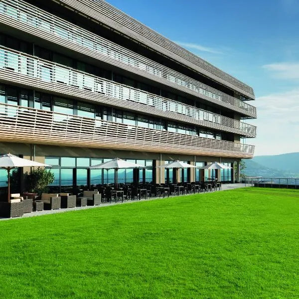 阿卡尔姆酒店，位于罗伊特林根的酒店