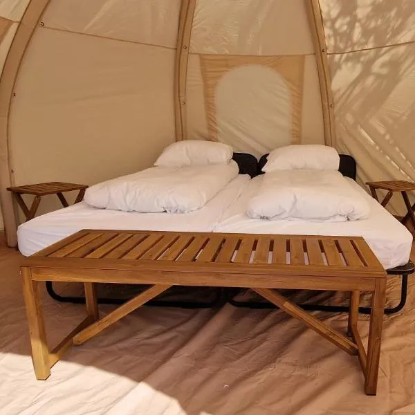 Haukafell Camping - Tents for Rents，位于Hólmur的酒店
