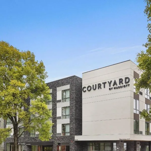 Courtyard by Marriott Seattle Northgate，位于西雅图的酒店